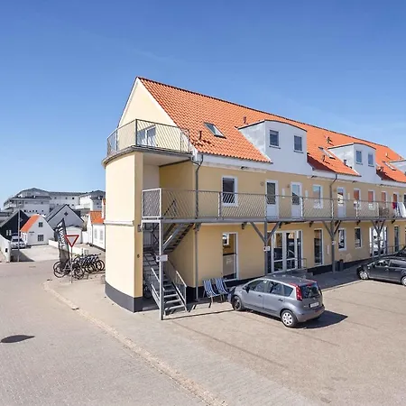 Apartman With Sea View In *
